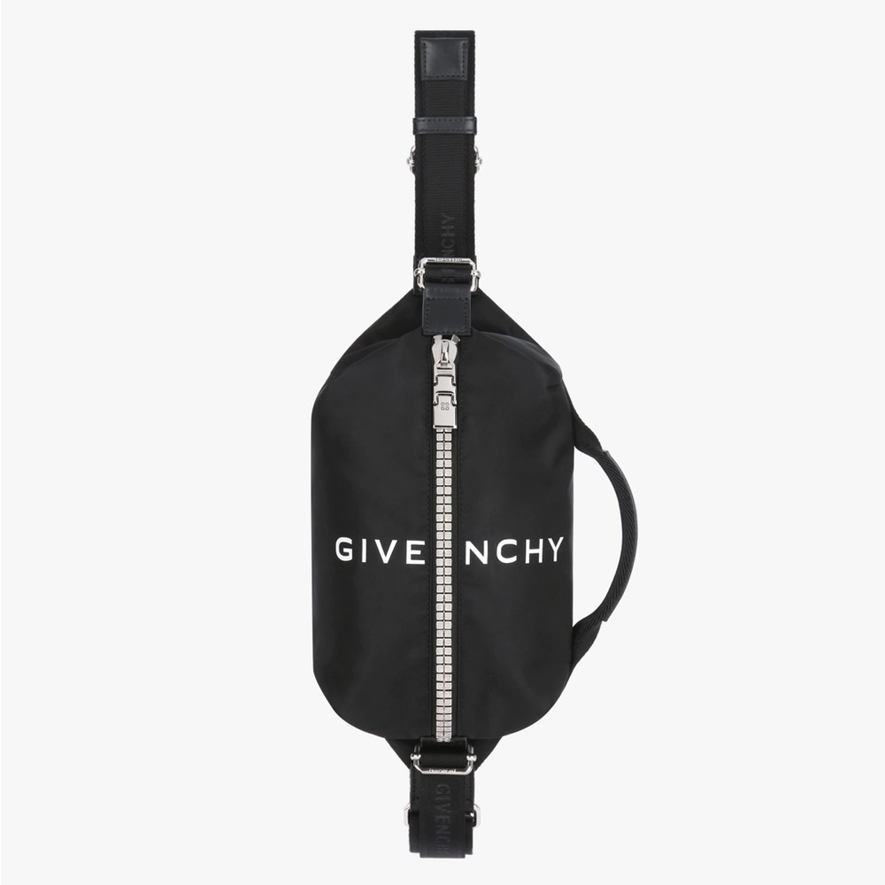 Givenchy G Zip Bumbag. Black.